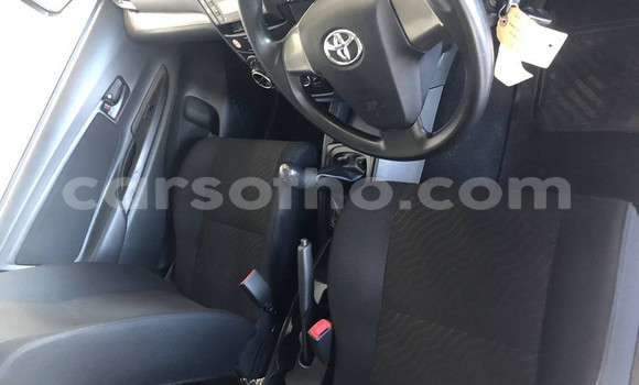 Buy Used Toyota Avanza Silver Car in Hlotse in Leribe Buy Used Toyota Avanza Silver Car in Hlotse in Leribe