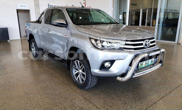 Buy Used Toyota Hilux Silver Car in Maseru in Maseru Buy Used Toyota Hilux Silver Car in Maseru in Maseru