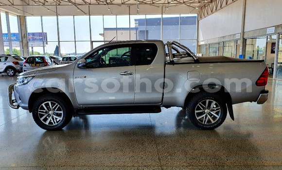 Buy Used Toyota Hilux Silver Car in Maseru in Maseru Buy Used Toyota Hilux Silver Car in Maseru in Maseru