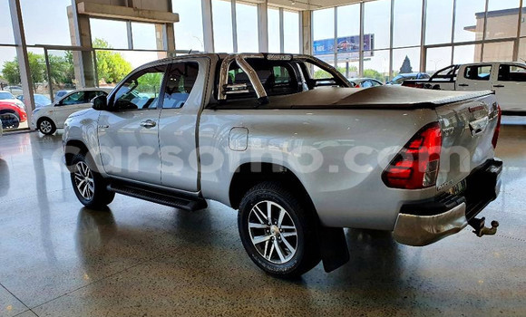 Buy Used Toyota Hilux Silver Car in Maseru in Maseru Buy Used Toyota Hilux Silver Car in Maseru in Maseru