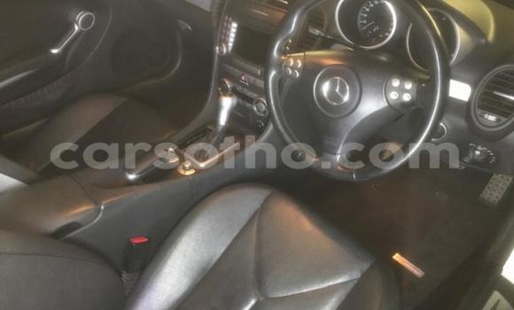 Acheter Occasion Voiture Mercedes-Benz SLK–Class Blanc à Maseru, Maseru Acheter Occasion Voiture Mercedes-Benz SLK–Class Blanc à Maseru, Maseru
