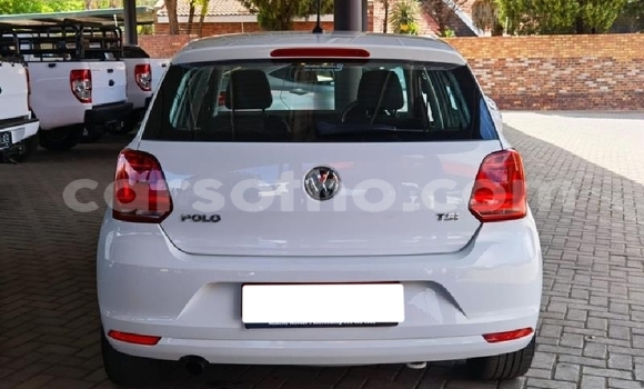 Acheter Occasion Voiture Volkswagen Polo Blanc à Butha–Buthe, Thaba-Tseka Acheter Occasion Voiture Volkswagen Polo Blanc à Butha–Buthe, Thaba-Tseka