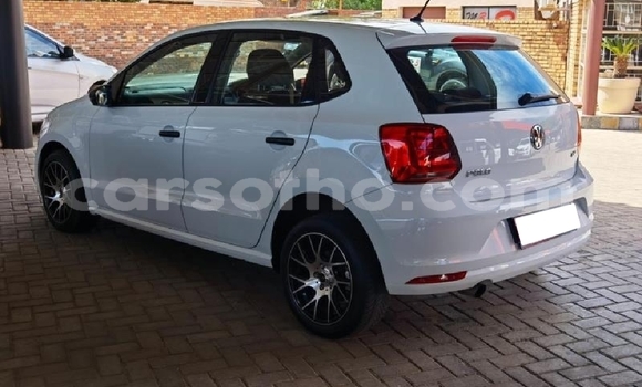 Acheter Occasion Voiture Volkswagen Polo Blanc à Butha–Buthe, Thaba-Tseka Acheter Occasion Voiture Volkswagen Polo Blanc à Butha–Buthe, Thaba-Tseka