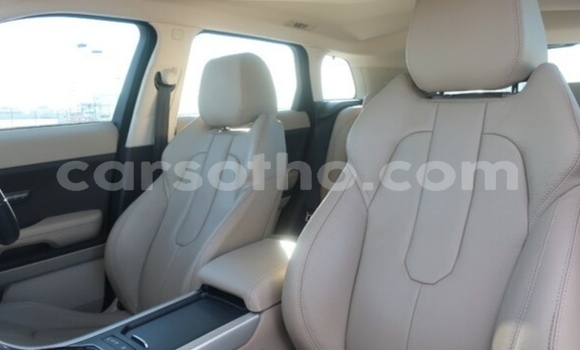 Sayi Na hannu Range Rover Evoque Red Mota in Butha–Buthe a Thaba-Tseka Sayi Na hannu Range Rover Evoque Red Mota in Butha–Buthe a Thaba-Tseka