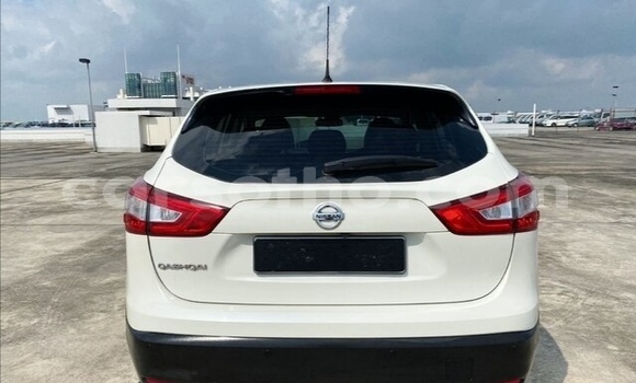اشتري مستعمل Nissan Qashqai White سيارة في Thaba–Tseka في Mafeteng اشتري مستعمل Nissan Qashqai White سيارة في Thaba–Tseka في Mafeteng