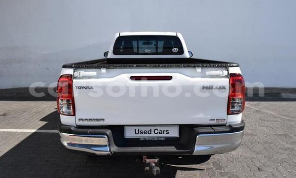 Acheter Occasion Voiture Toyota Hilux Blanc à Thaba–Tseka, Mafeteng Acheter Occasion Voiture Toyota Hilux Blanc à Thaba–Tseka, Mafeteng