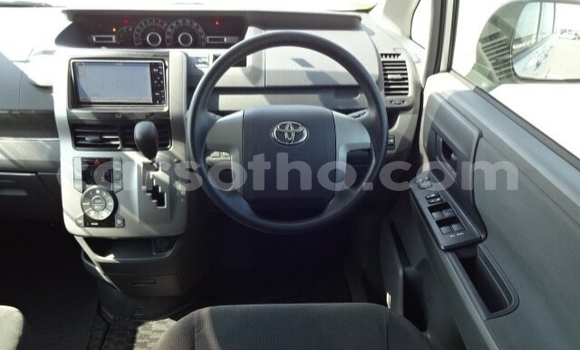 اشتري مستعمل Toyota Noah Other سيارة في Import - Dubai في Maseru اشتري مستعمل Toyota Noah Other سيارة في Import - Dubai في Maseru