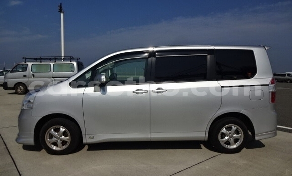 اشتري مستعمل Toyota Noah Other سيارة في Import - Dubai في Maseru اشتري مستعمل Toyota Noah Other سيارة في Import - Dubai في Maseru