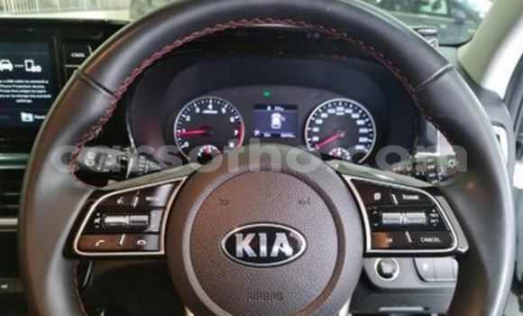 اشتري مستعمل Kia Sedona Beige سيارة في Mafeteng في Mafeteng اشتري مستعمل Kia Sedona Beige سيارة في Mafeteng في Mafeteng