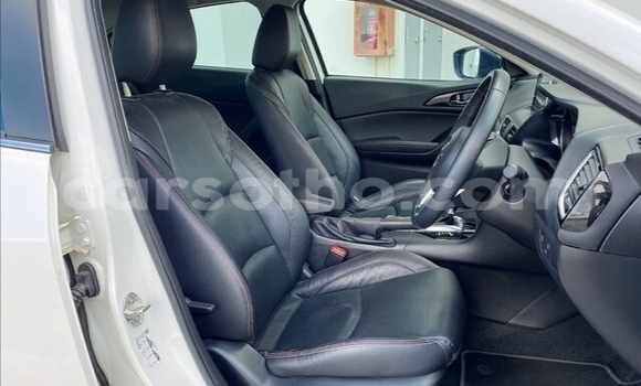 Sayi Na hannu Mazda 3 White Mota in Butha Buthe a Butha-Buthe Sayi Na hannu Mazda 3 White Mota in Butha Buthe a Butha-Buthe