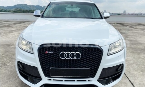 Sayi Na hannu Audi SQ5 White Mota in Butha–Buthe a Thaba-Tseka Sayi Na hannu Audi SQ5 White Mota in Butha–Buthe a Thaba-Tseka