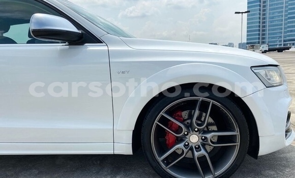 Sayi Na hannu Audi SQ5 White Mota in Butha–Buthe a Thaba-Tseka Sayi Na hannu Audi SQ5 White Mota in Butha–Buthe a Thaba-Tseka