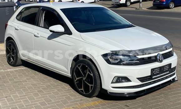Acheter Occasion Voiture Volkswagen Polo Blanc à Hlotse, Leribe Acheter Occasion Voiture Volkswagen Polo Blanc à Hlotse, Leribe