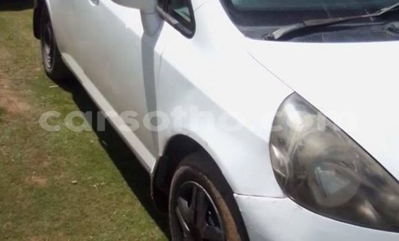 اشتري مستعمل Honda FIT White سيارة في Maseru في Maseru اشتري مستعمل Honda FIT White سيارة في Maseru في Maseru