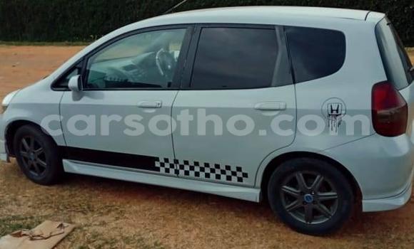 اشتري مستعمل Honda FIT White سيارة في Maseru في Maseru اشتري مستعمل Honda FIT White سيارة في Maseru في Maseru