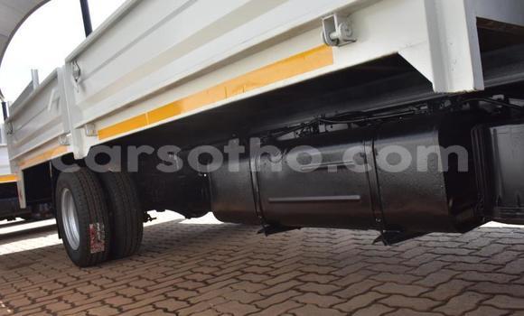 اشتري مستعمل Toyota Dyna White شاحنة في Butha–Buthe في Thaba-Tseka اشتري مستعمل Toyota Dyna White شاحنة في Butha–Buthe في Thaba-Tseka