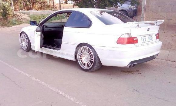 Sayi Na hannu BMW 3–Series White Mota in Maseru a Maseru Sayi Na hannu BMW 3–Series White Mota in Maseru a Maseru