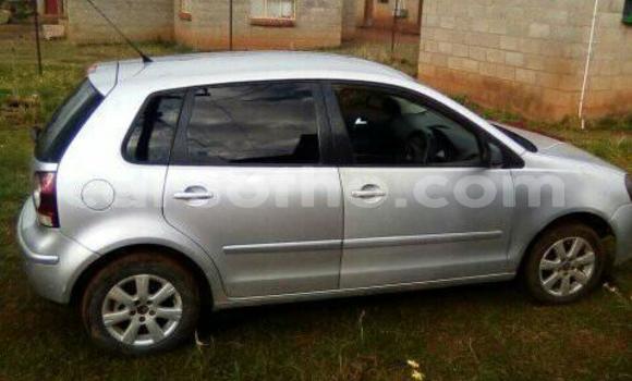 Sayi Na hannu Volkswagen Polo Silver Mota in Maseru a Maseru Sayi Na hannu Volkswagen Polo Silver Mota in Maseru a Maseru