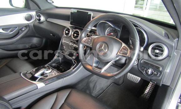 Buy Used Mercedes-Benz C250 coupe Silver Car in Maseru in Maseru Buy Used Mercedes-Benz C250 coupe Silver Car in Maseru in Maseru