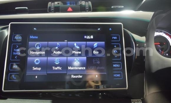 Sayi Na hannu Toyota Hilux Black Mota in Roma a Maseru Sayi Na hannu Toyota Hilux Black Mota in Roma a Maseru