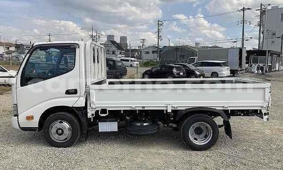 Buy Used Toyota Dyna White Car in Maseru in Maseru Buy Used Toyota Dyna White Car in Maseru in Maseru