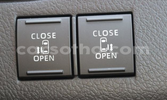 Buy Used Toyota Grand HiAce Black Car in Maseru in Maseru Buy Used Toyota Grand HiAce Black Car in Maseru in Maseru