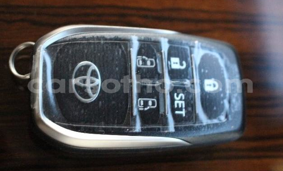 Buy Used Toyota Grand HiAce Black Car in Maseru in Maseru Buy Used Toyota Grand HiAce Black Car in Maseru in Maseru