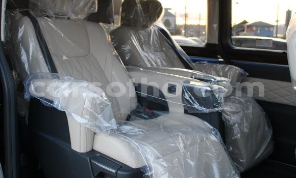 Buy Used Toyota Grand HiAce Black Car in Maseru in Maseru Buy Used Toyota Grand HiAce Black Car in Maseru in Maseru