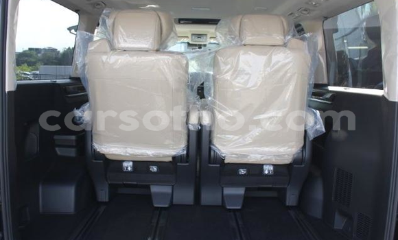 Buy Used Toyota Grand HiAce Black Car in Maseru in Maseru Buy Used Toyota Grand HiAce Black Car in Maseru in Maseru