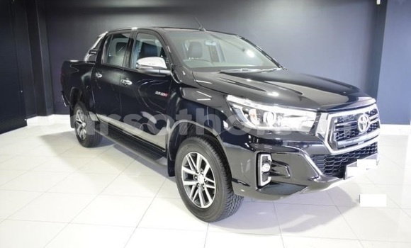 Sayi Na hannu Toyota Hilux Black Mota in Roma a Maseru Sayi Na hannu Toyota Hilux Black Mota in Roma a Maseru