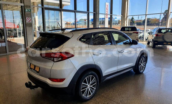 Sayi Na hannu Hyundai Tucson Silver Mota in Mafeteng a Mafeteng Sayi Na hannu Hyundai Tucson Silver Mota in Mafeteng a Mafeteng