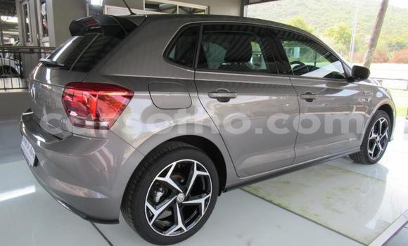 اشتري مستعمل Volkswagen Polo Silver سيارة في Maputsoe في Leribe اشتري مستعمل Volkswagen Polo Silver سيارة في Maputsoe في Leribe