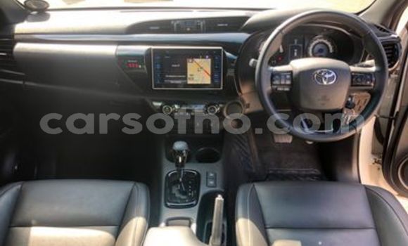 Buy Used Toyota Hilux White Car in Maseru in Maseru Buy Used Toyota Hilux White Car in Maseru in Maseru