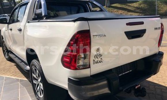 Buy Used Toyota Hilux White Car in Maseru in Maseru Buy Used Toyota Hilux White Car in Maseru in Maseru