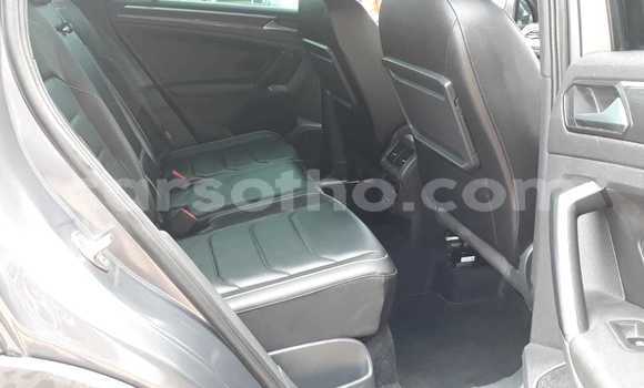 اشتري مستعمل Volkswagen Tiguan Silver سيارة في Maseru في Maseru اشتري مستعمل Volkswagen Tiguan Silver سيارة في Maseru في Maseru