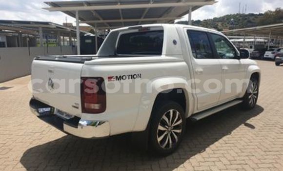 Sayi Na hannu Volkswagen Amarok White Mota in Maseru a Maseru Sayi Na hannu Volkswagen Amarok White Mota in Maseru a Maseru