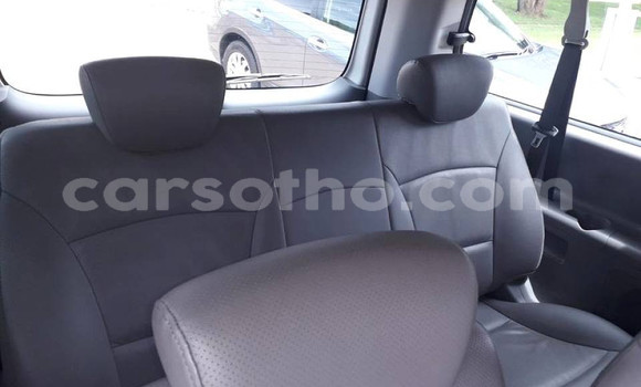 Buy Used Hyundai H1 White Car in Maseru in Maseru Buy Used Hyundai H1 White Car in Maseru in Maseru