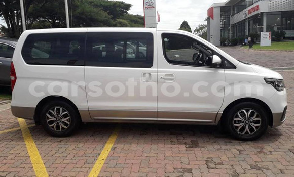 Buy Used Hyundai H1 White Car in Maseru in Maseru Buy Used Hyundai H1 White Car in Maseru in Maseru
