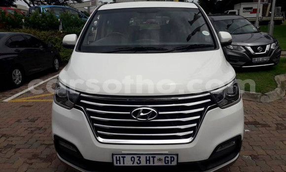 Buy Used Hyundai H1 White Car in Maseru in Maseru Buy Used Hyundai H1 White Car in Maseru in Maseru