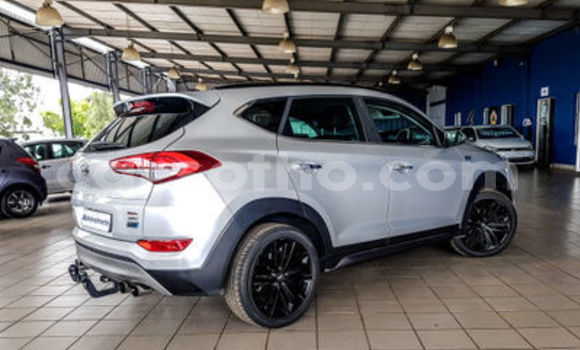 اشتري مستعمل Hyundai Tucson Silver سيارة في Maseru في Maseru اشتري مستعمل Hyundai Tucson Silver سيارة في Maseru في Maseru
