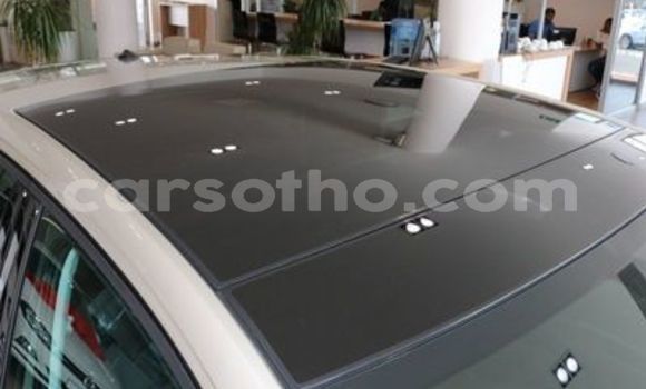 اشتري مستعمل Volkswagen Polo Silver سيارة في Maseru في Maseru اشتري مستعمل Volkswagen Polo Silver سيارة في Maseru في Maseru