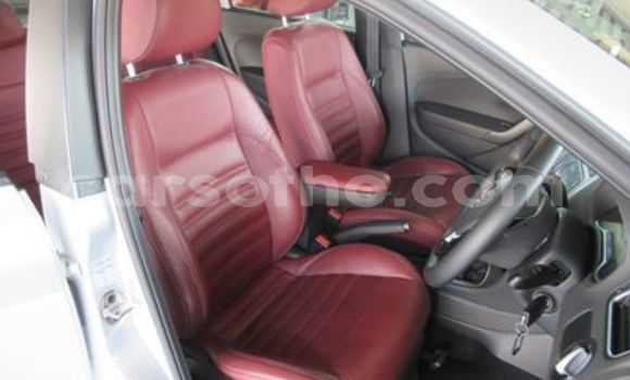 Sayi Na hannu Volkswagen Polo Silver Mota in Maseru a Maseru Sayi Na hannu Volkswagen Polo Silver Mota in Maseru a Maseru