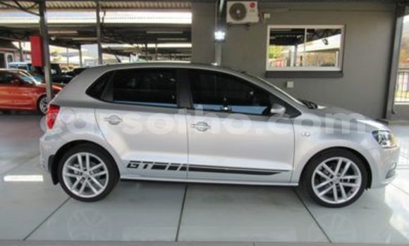 Sayi Na hannu Volkswagen Polo Silver Mota in Maseru a Maseru Sayi Na hannu Volkswagen Polo Silver Mota in Maseru a Maseru