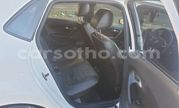 Acheter Occasion Voiture Volkswagen Polo Blanc à Maseru, Maseru Acheter Occasion Voiture Volkswagen Polo Blanc à Maseru, Maseru