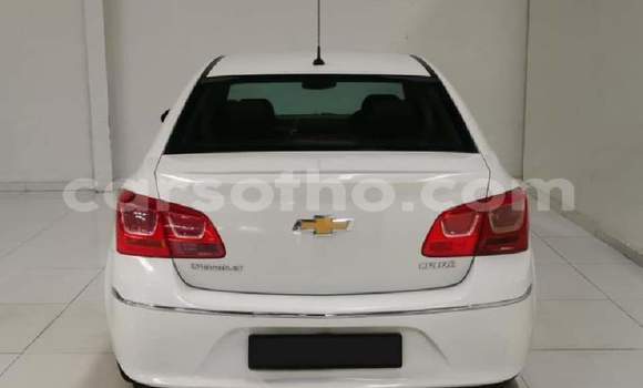 Acheter Occasion Voiture Chevrolet Cruze Blanc à Hlotse, Leribe Acheter Occasion Voiture Chevrolet Cruze Blanc à Hlotse, Leribe