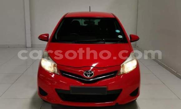 Acheter Occasion Voiture Toyota Yaris Rouge à Hlotse, Leribe Acheter Occasion Voiture Toyota Yaris Rouge à Hlotse, Leribe