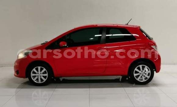 Acheter Occasion Voiture Toyota Yaris Rouge à Hlotse, Leribe Acheter Occasion Voiture Toyota Yaris Rouge à Hlotse, Leribe