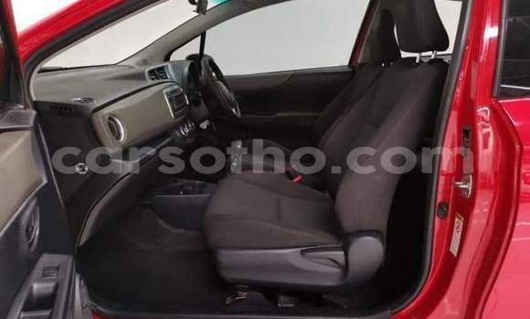 Acheter Occasion Voiture Toyota Yaris Rouge à Hlotse, Leribe Acheter Occasion Voiture Toyota Yaris Rouge à Hlotse, Leribe