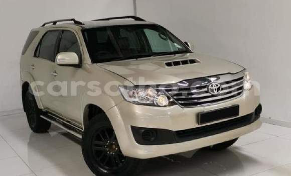 Buy Used Toyota Fortuner Other Car in Hlotse in Leribe Buy Used Toyota Fortuner Other Car in Hlotse in Leribe
