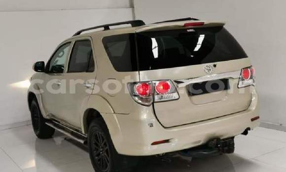 Buy Used Toyota Fortuner Other Car in Hlotse in Leribe Buy Used Toyota Fortuner Other Car in Hlotse in Leribe